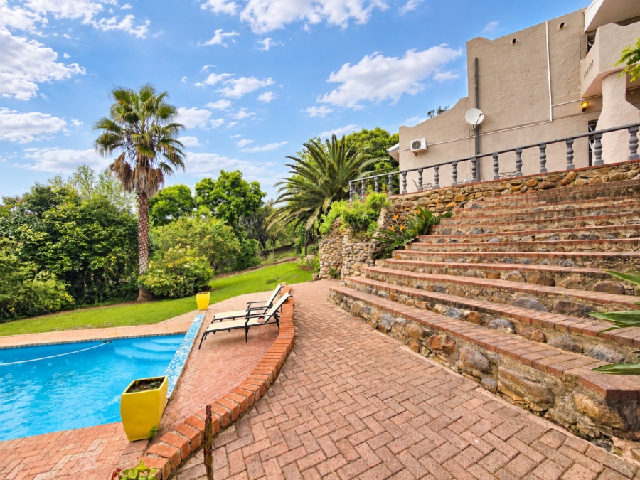 4 Bedroom Property for Sale in Heuwelsig Free State